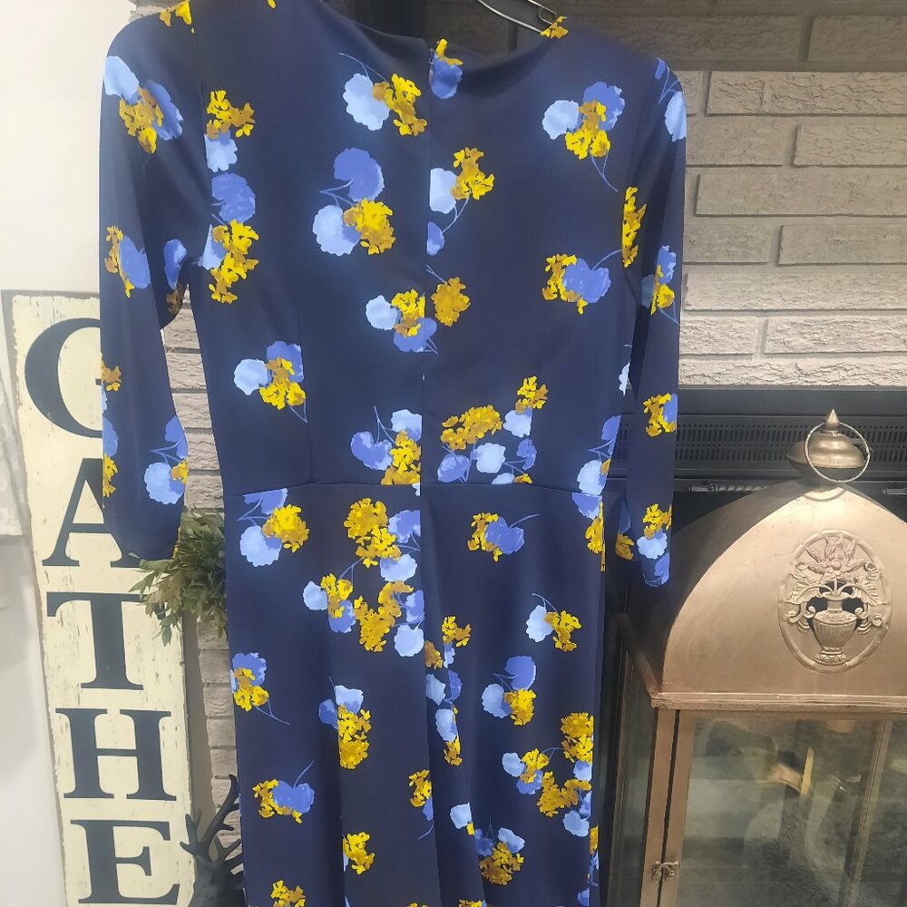 NWT Talbots Navy Multicolored Floral  3/4 Sleeve MIDI Dress Size 10P MSRP $110 - Picture 5 of 8